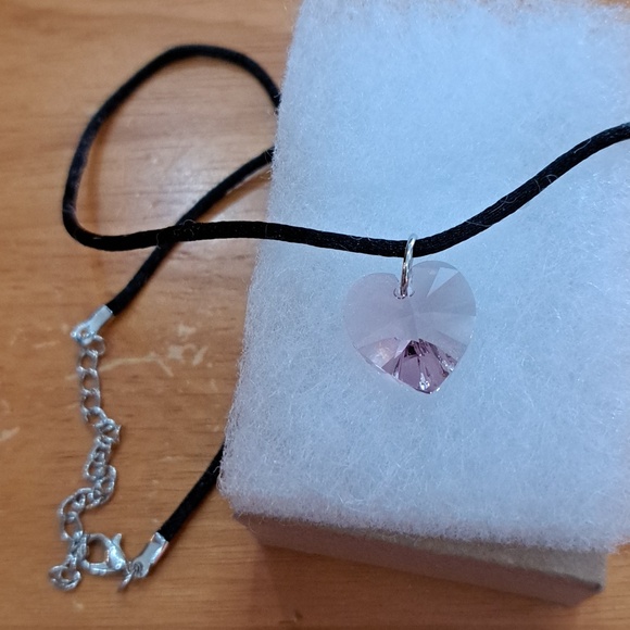 Morning Violet Crystal Heart Necklace - Picture 5 of 6